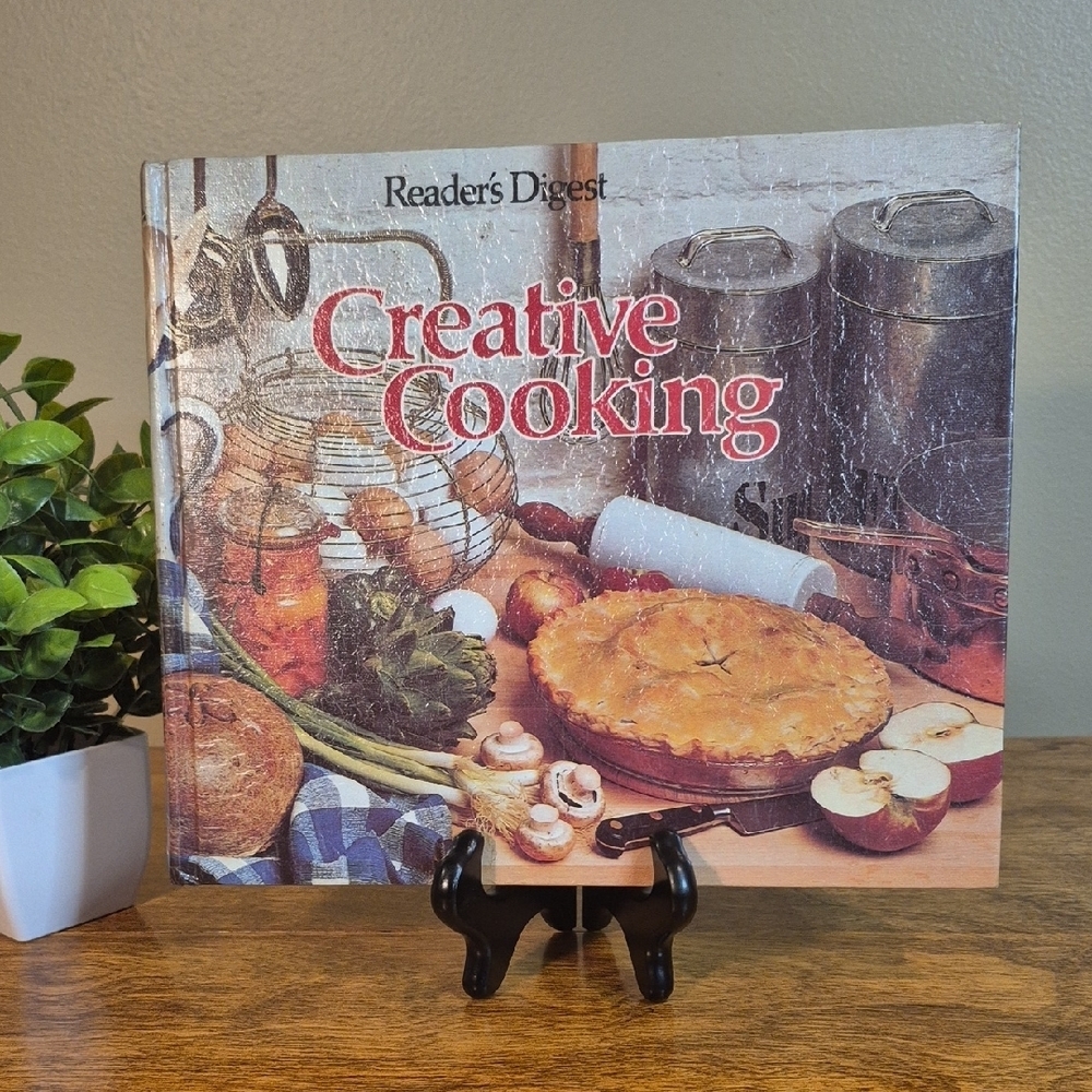 READER'S DIGEST Vintage MCM 1977 "Creative Cooking" Hardcover Cookbook